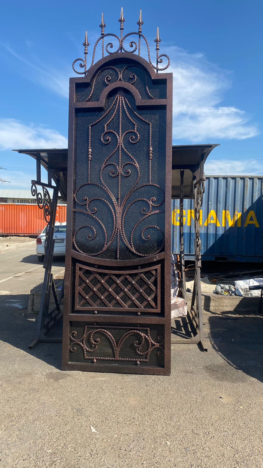 Кованая дверь/калитка - профессиональное изготовление и установка