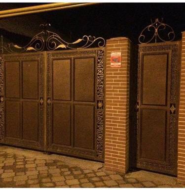Кованые ворота - профессиональное изготовление и установка